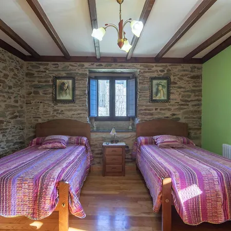 Casa de Campo O Forno Do Curro -casa Da Amendoa Boborás