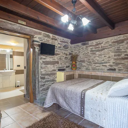 Casa de Campo O Forno Do Curro -casa Da Amendoa *