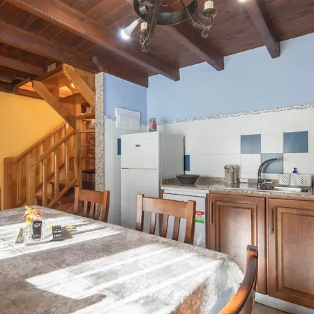 O Forno Do Curro -casa Da Amendoa * Boborás